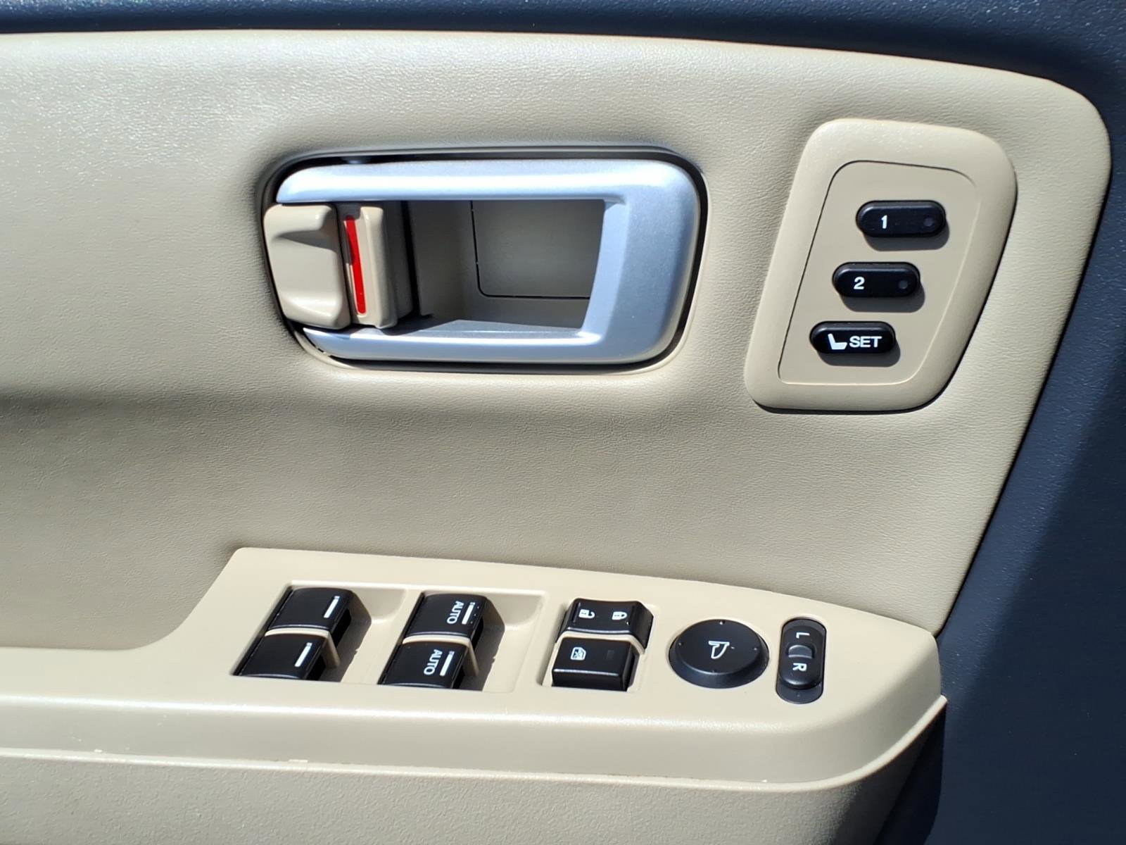 Used 2013 Honda Pilot Touring image 34