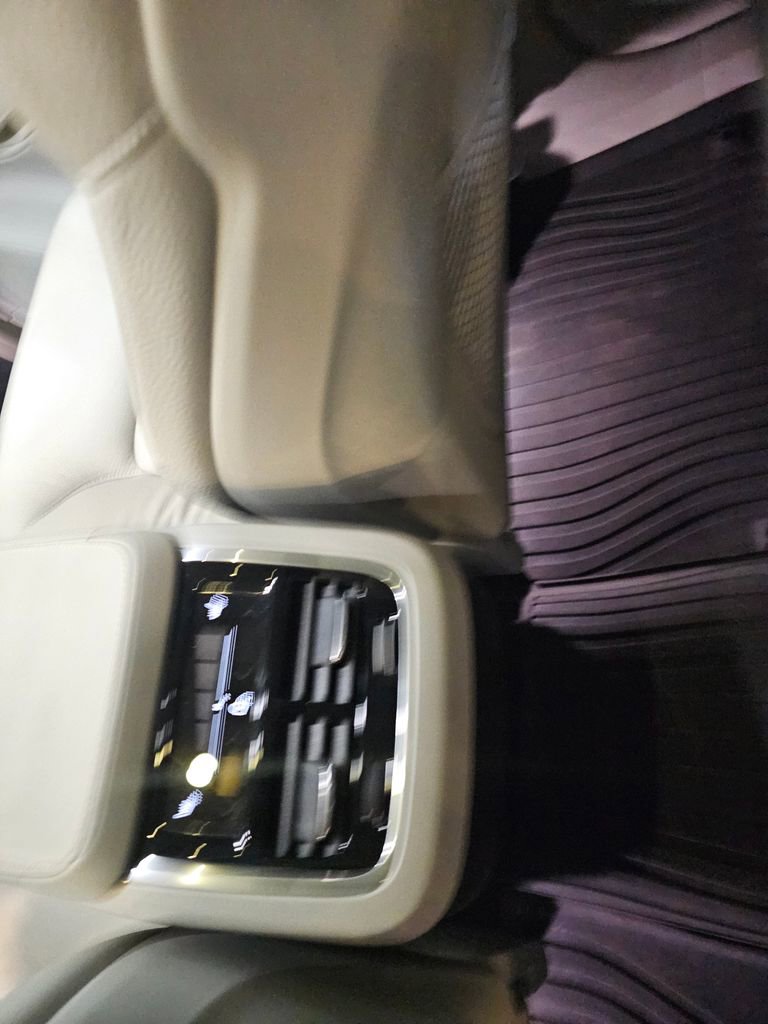 Certified 2023 Volvo XC90 B6 Plus w/ Protection Package image 17