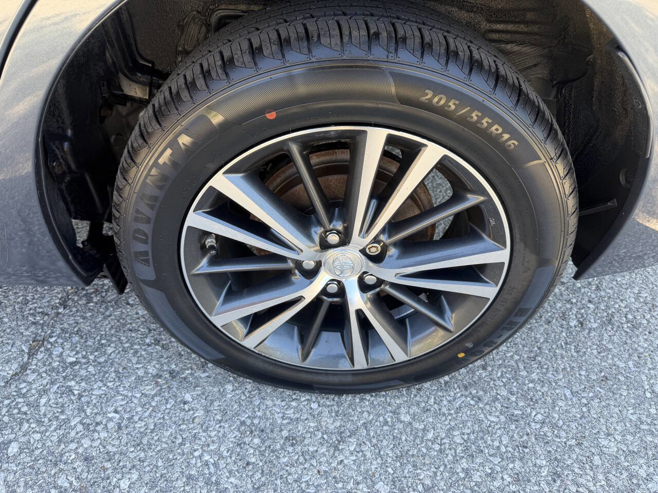 Used 2019 Toyota Corolla LE w/ LE Premium Package w/Moonroof FWD image 20