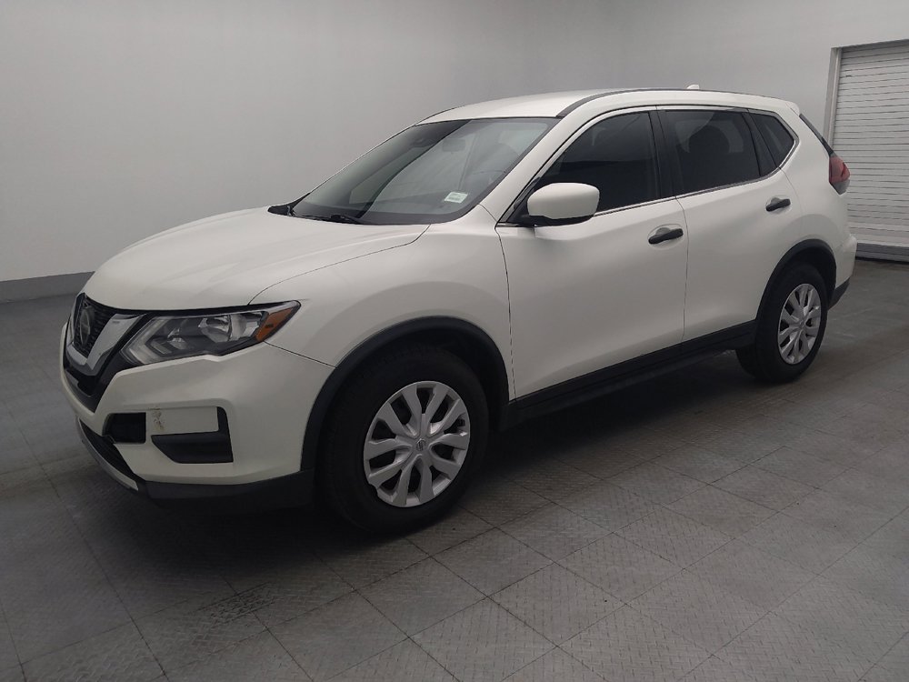 Used 2019 Nissan Rogue S FWD image 2