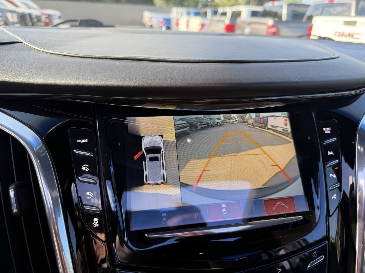 Used 2017 Cadillac Escalade Platinum AWD/4WD image 30