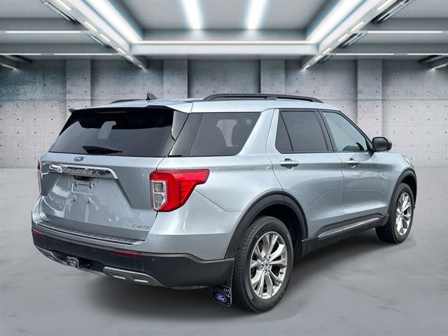 Certified 2023 Ford Explorer XLT w/ Equipment Group 202A AWD/4WD image 5