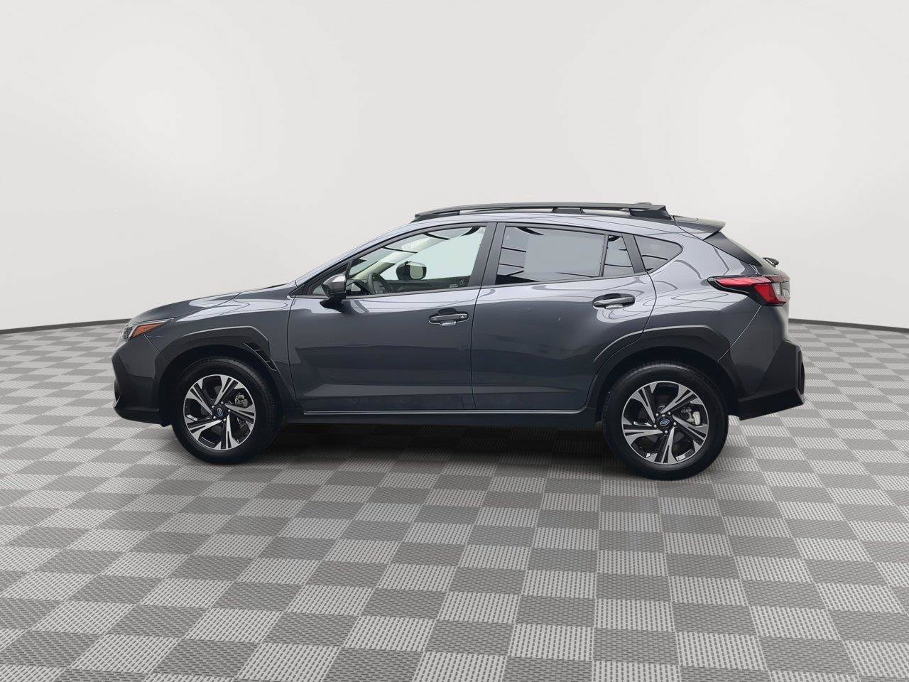 Used 2025 Subaru Crosstrek 2.5i Premium AWD/4WD image 35