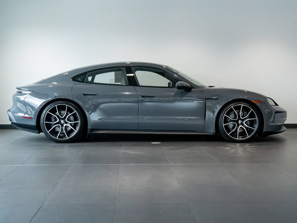 Certified 2026 Porsche Taycan AWD/4WD image 8