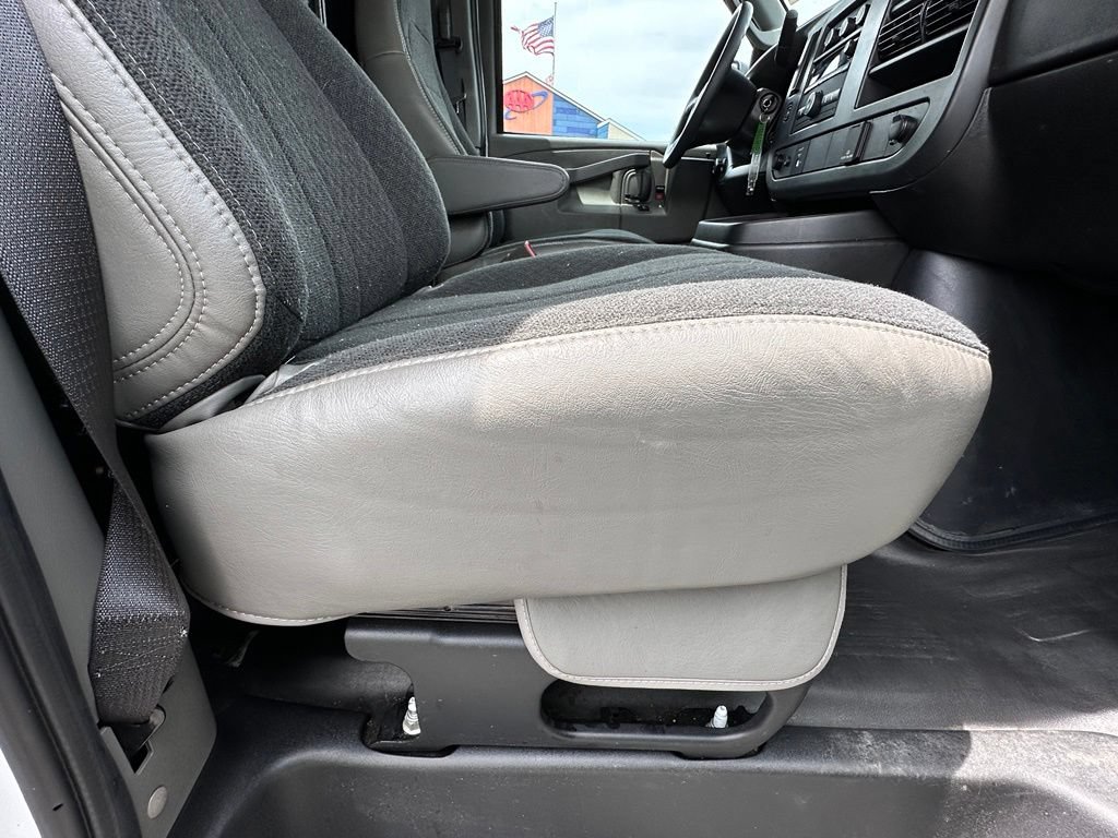 Used 2025 GMC Savana 2500 w/ Driver Convenience Package RWD image 13