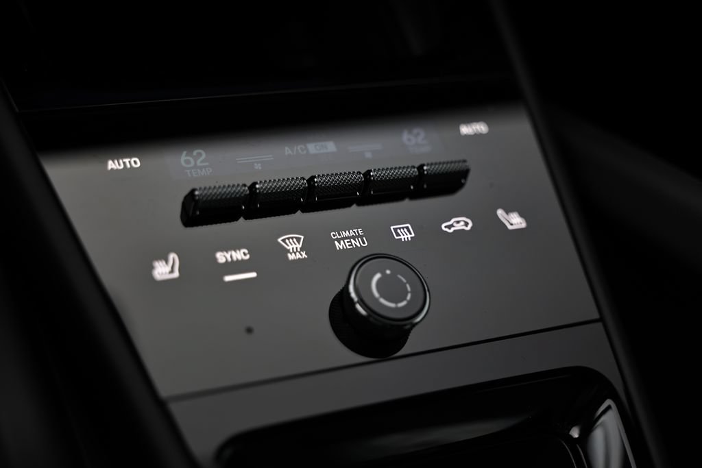 New 2026 Porsche Cayenne GTS AWD/4WD image 40