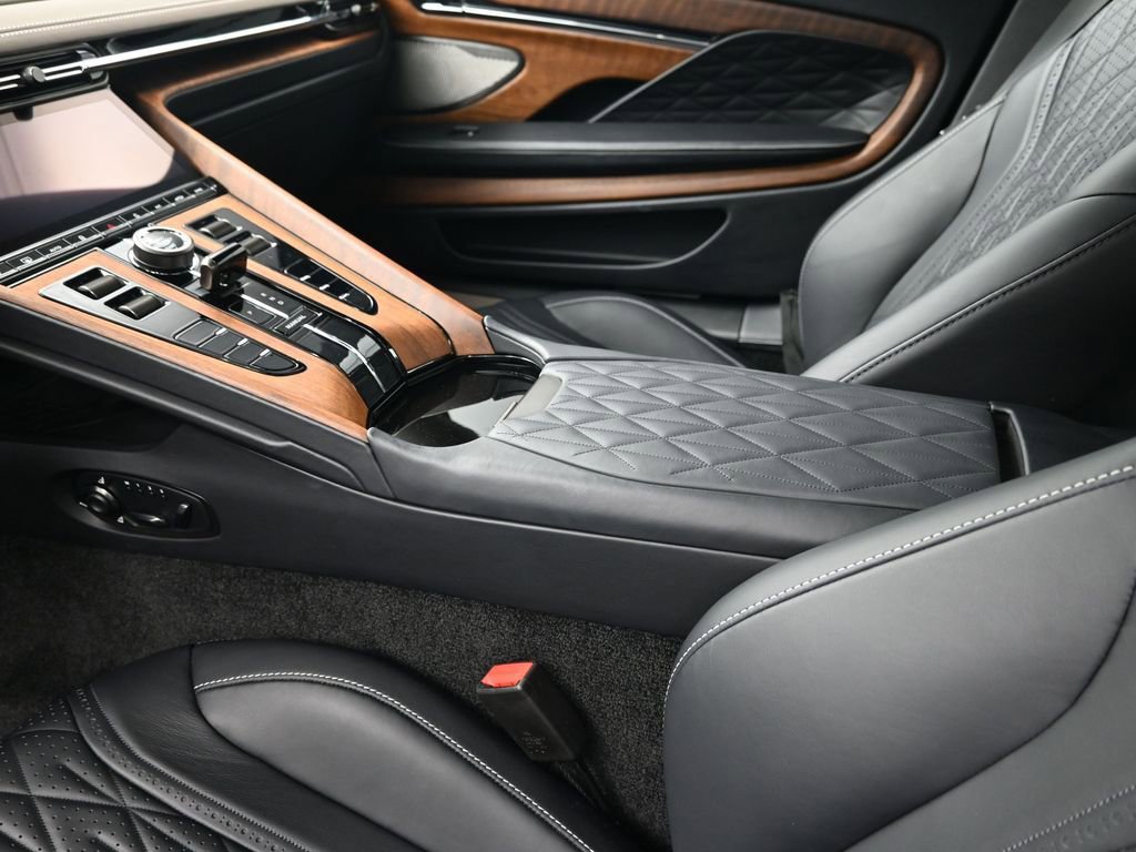 Used 2024 Aston Martin DB12 Coupe RWD image 20