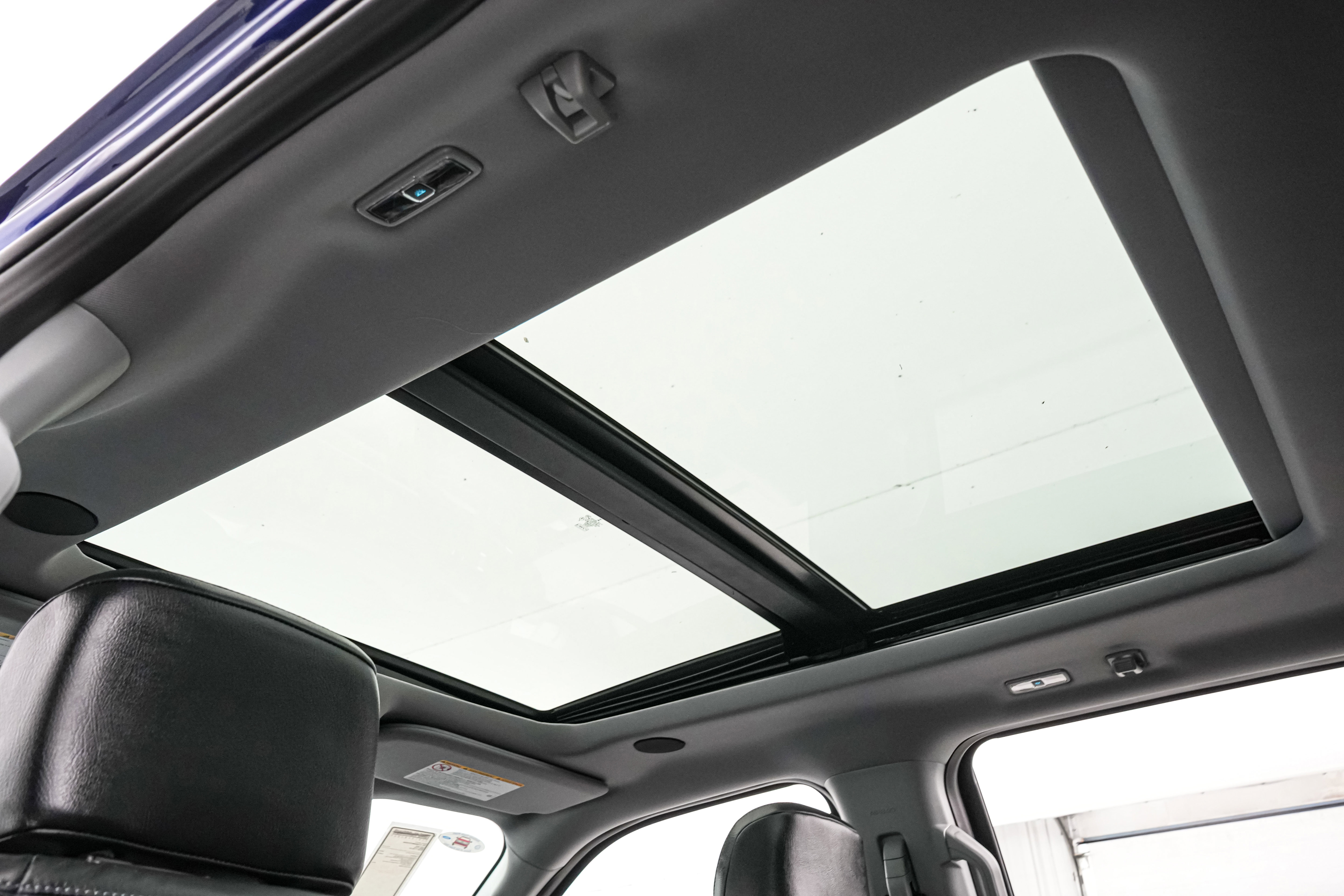 New 2026 Ford F250 Lariat w/ Black Appearance Package image 36