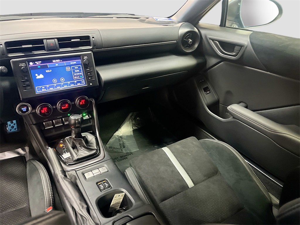 Used 2025 Toyota GR86 Premium w/ ALL Weather Mat Package (TMS) image 21