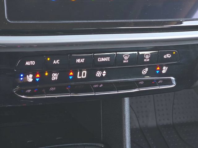 Certified 2023 Chevrolet Bolt EUV Premier FWD image 29