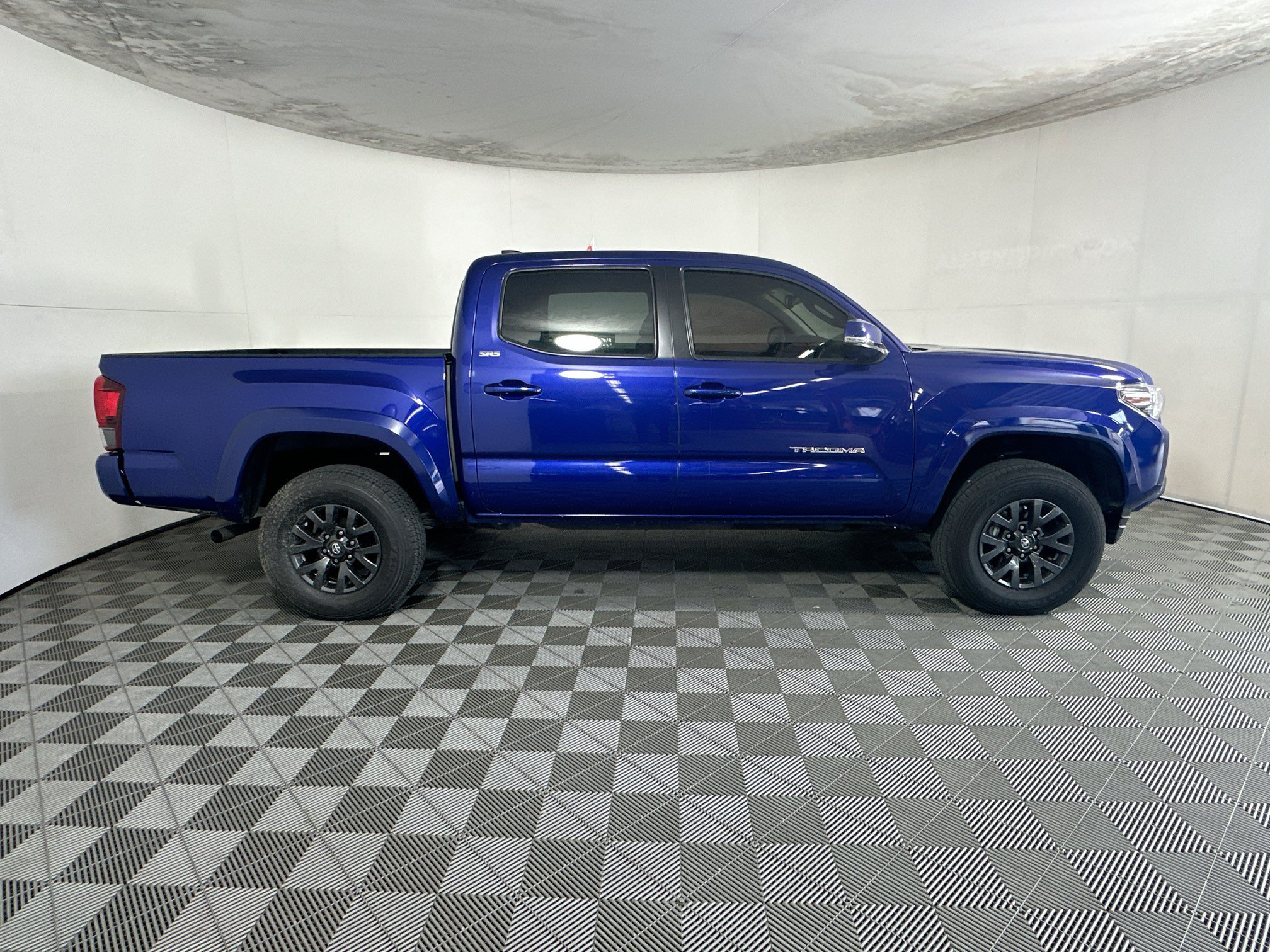 Certified 2023 Toyota Tacoma SR5 w/ Technology Package RWD image 2
