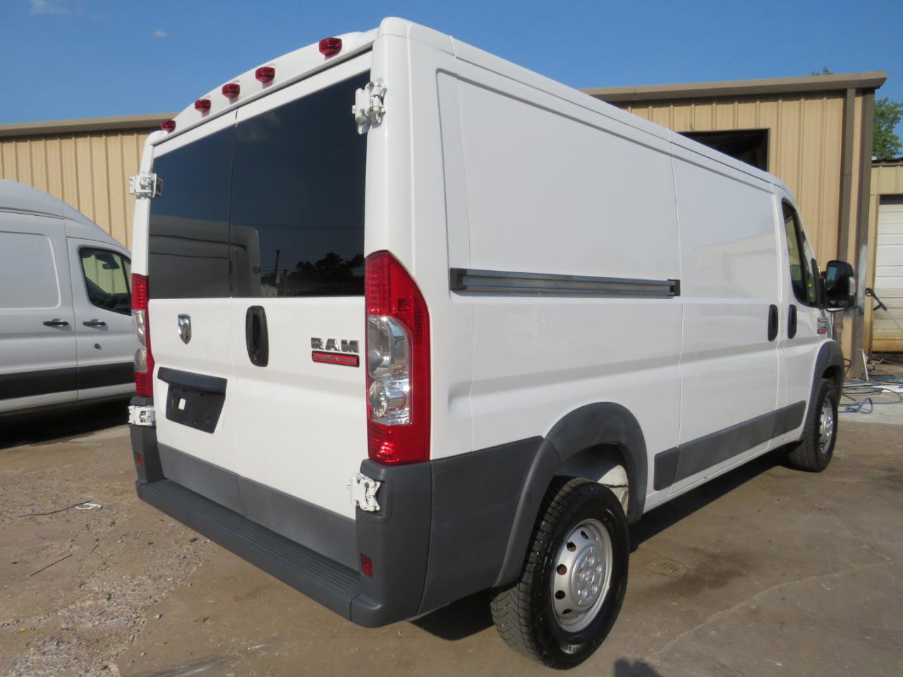 Used 2017 RAM ProMaster 1500 FWD image 4