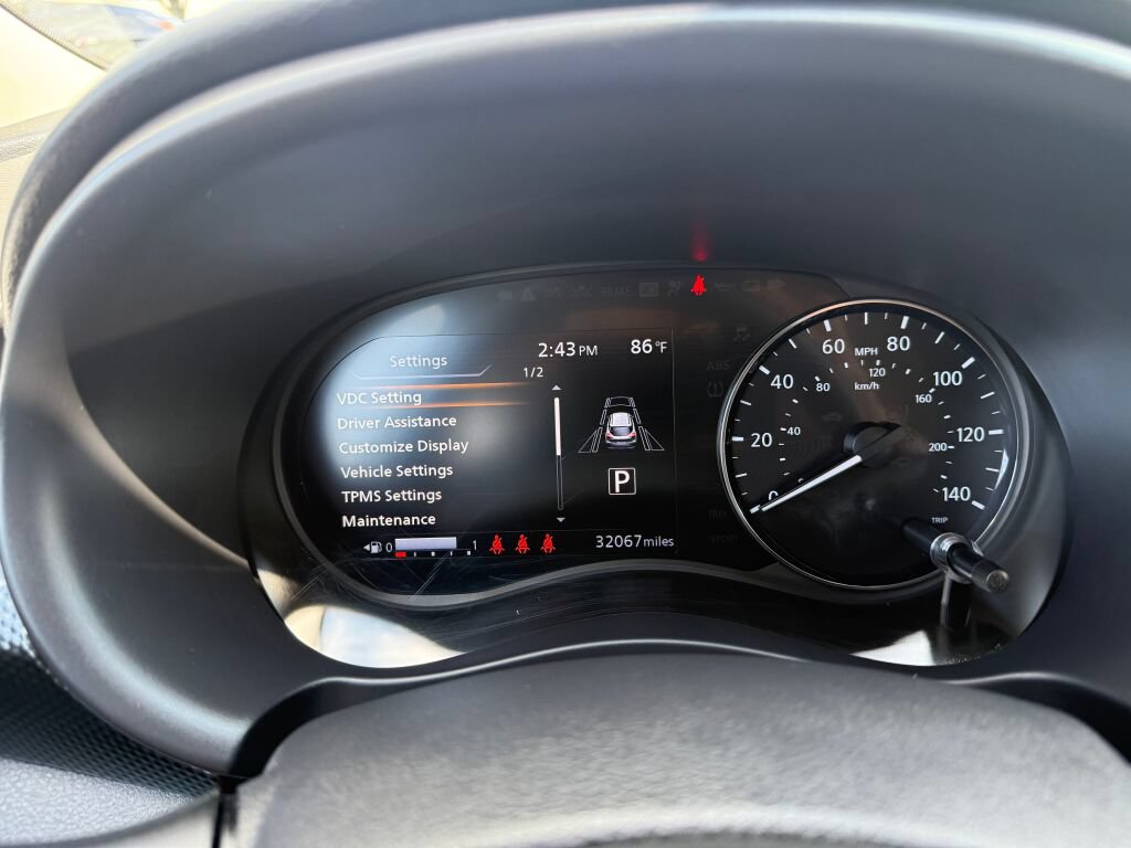 Used 2023 Nissan Kicks SV FWD image 13