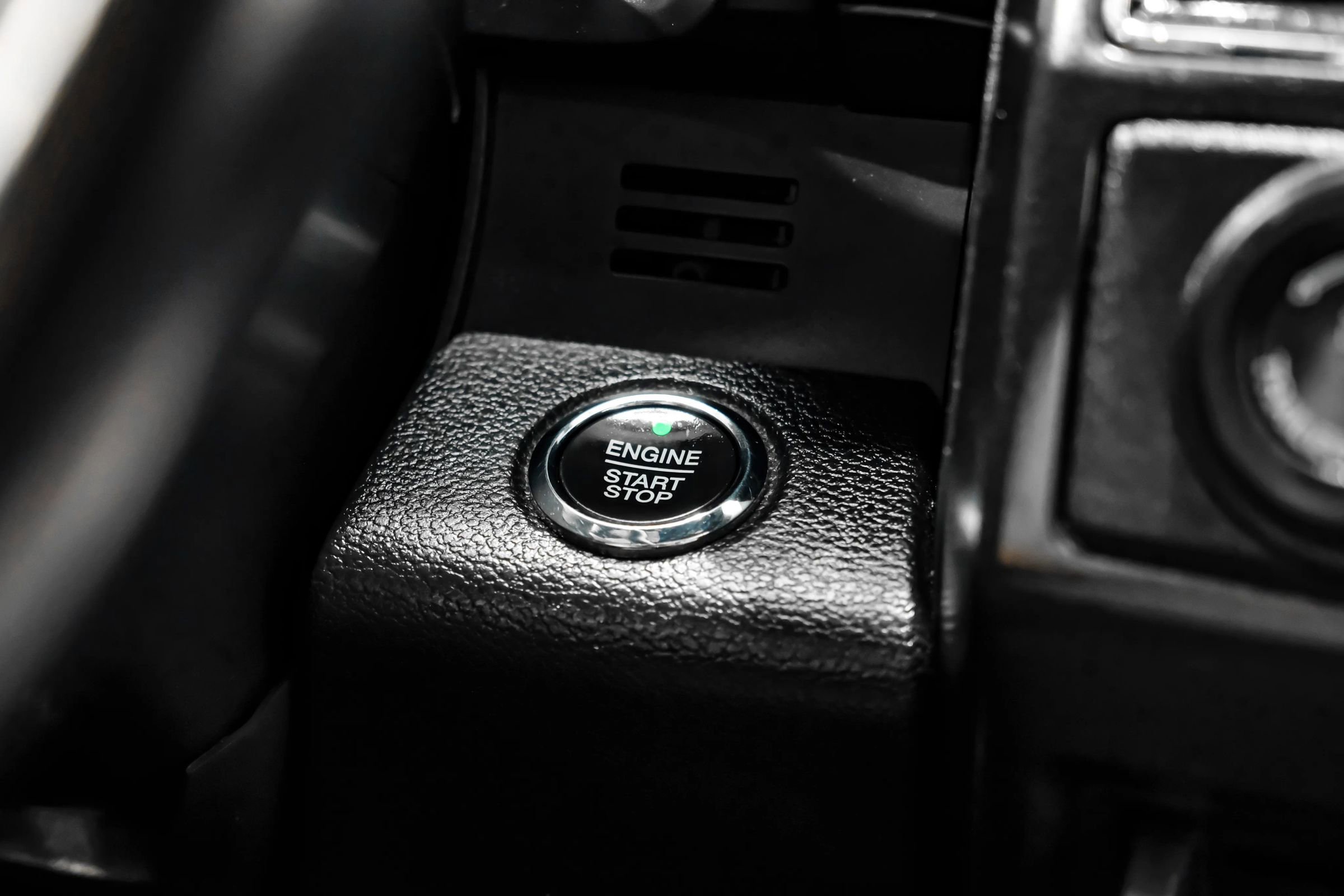 Used 2021 Ford Expedition Limited AWD/4WD image 26