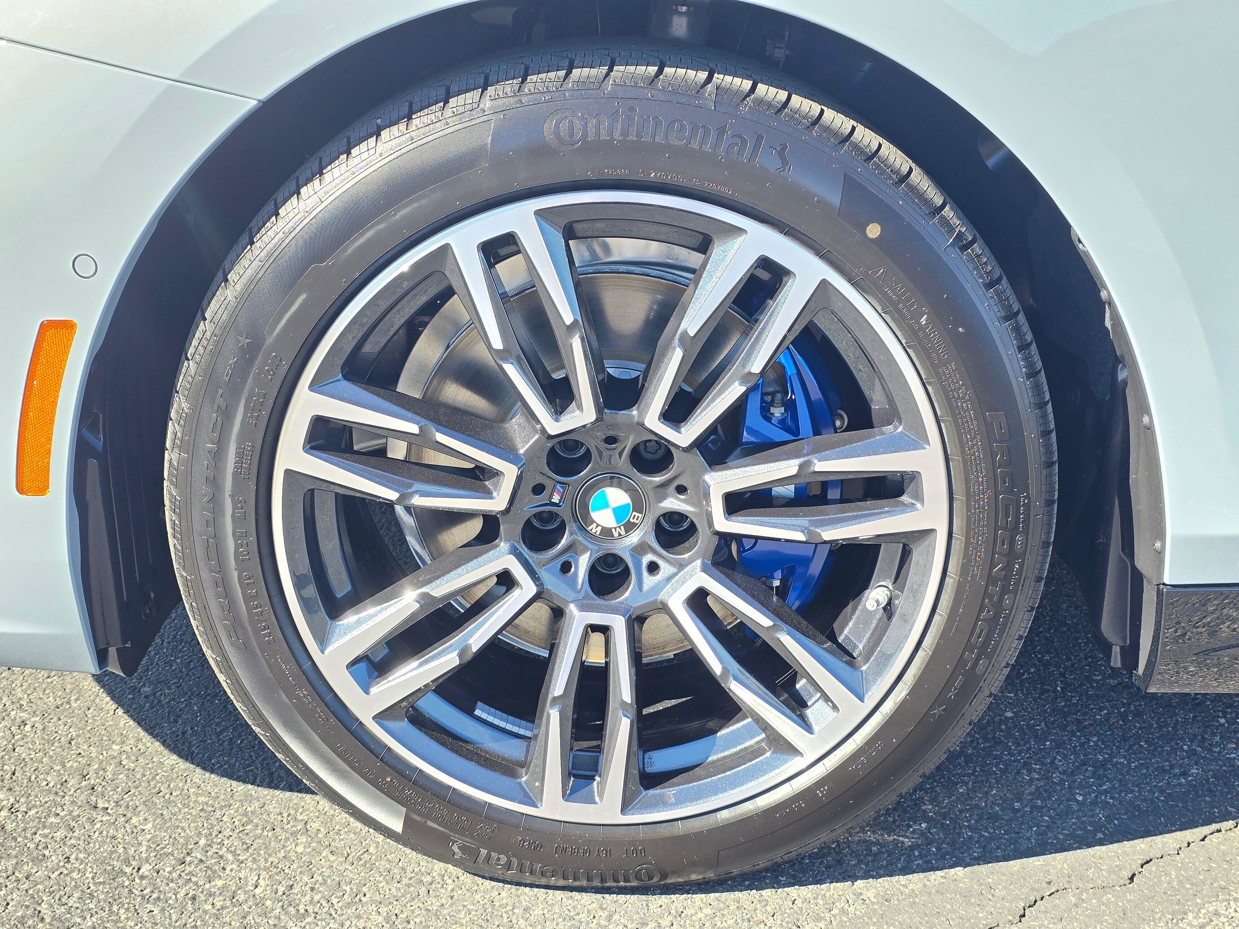 New 2027 BMW 530i xDrive w/ M Sport Package AWD/4WD image 8