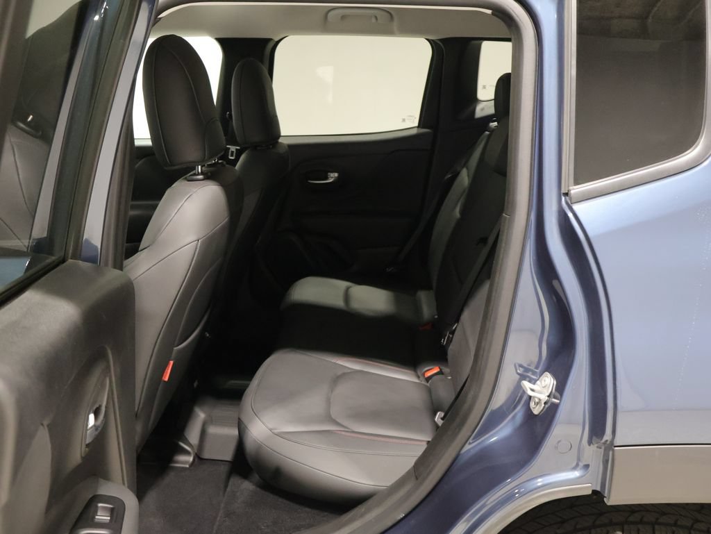 Used 2022 Jeep Renegade Trailhawk AWD/4WD image 18