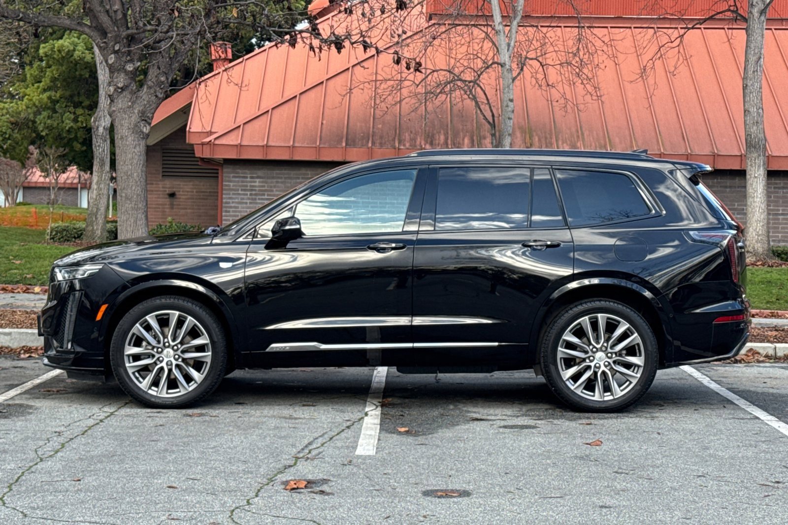 Used 2021 Cadillac XT6 Sport w/ Platinum Package image 8