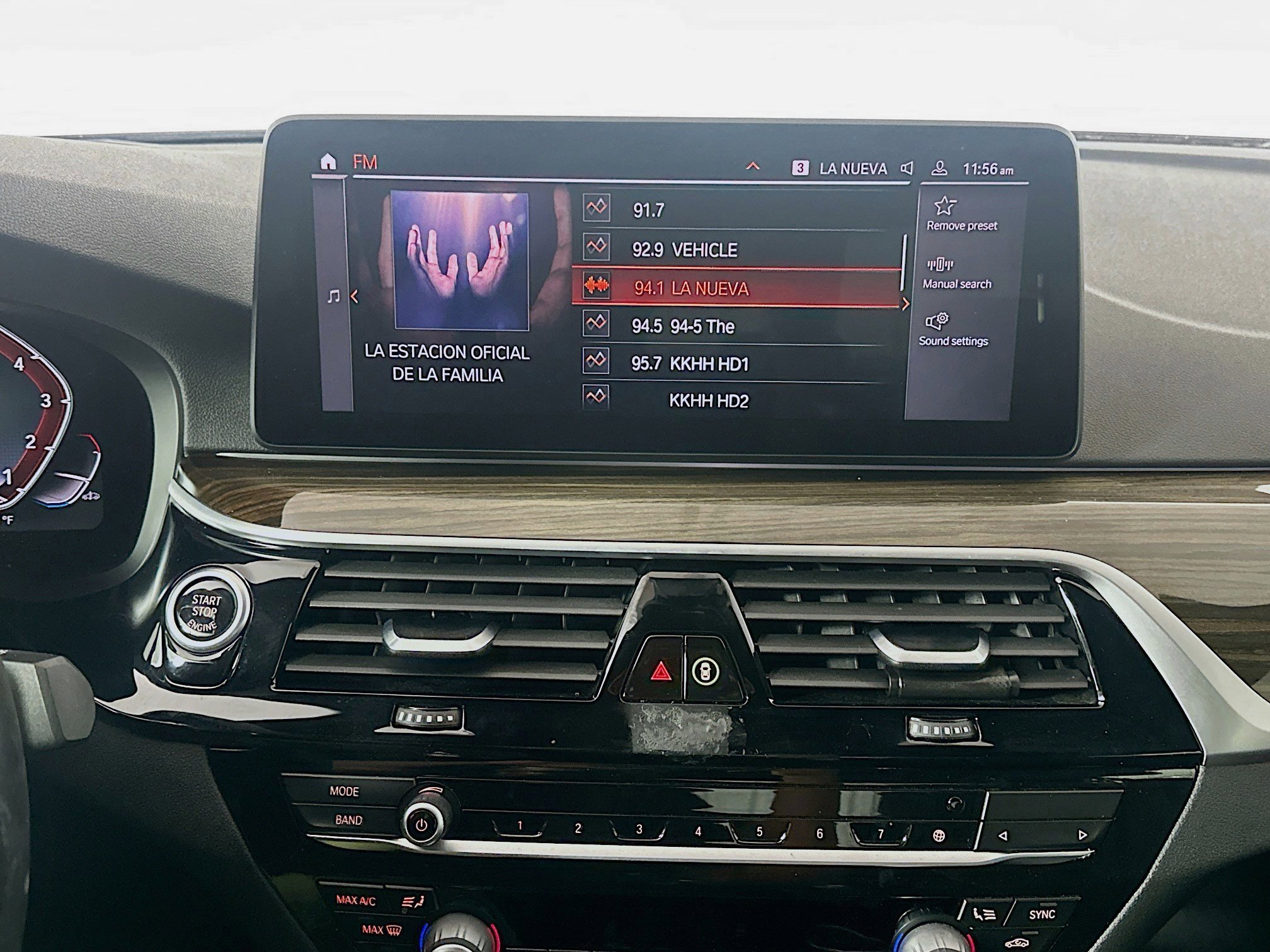 Used 2021 BMW 540i w/ M Sport Package image 21