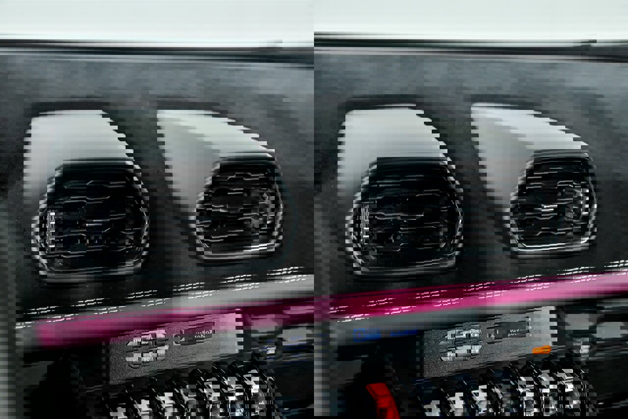 Used 2022 Lamborghini Huracan STO image 34