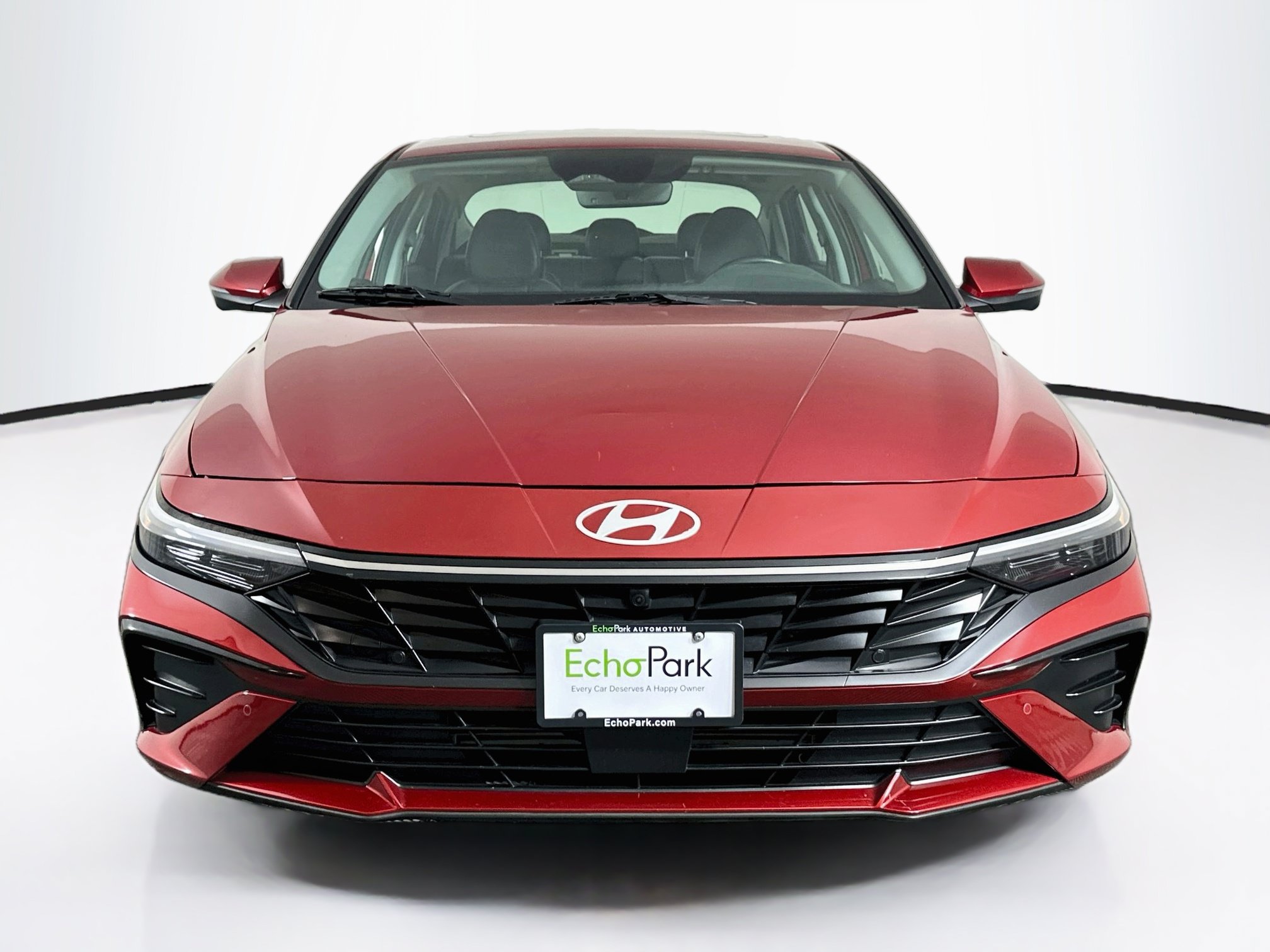 Used 2024 Hyundai Elantra Limited FWD image 2