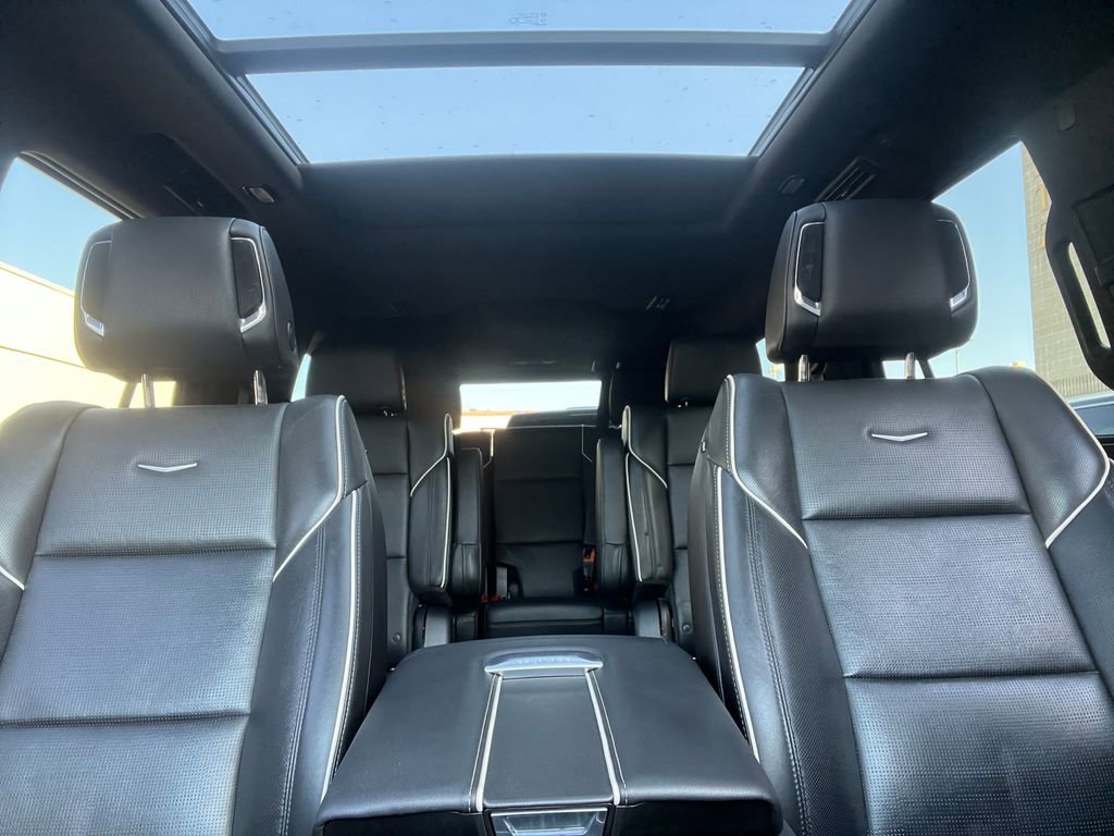 Used 2022 Cadillac Escalade Sport w/ LPO, ONYX Package AWD/4WD image 33