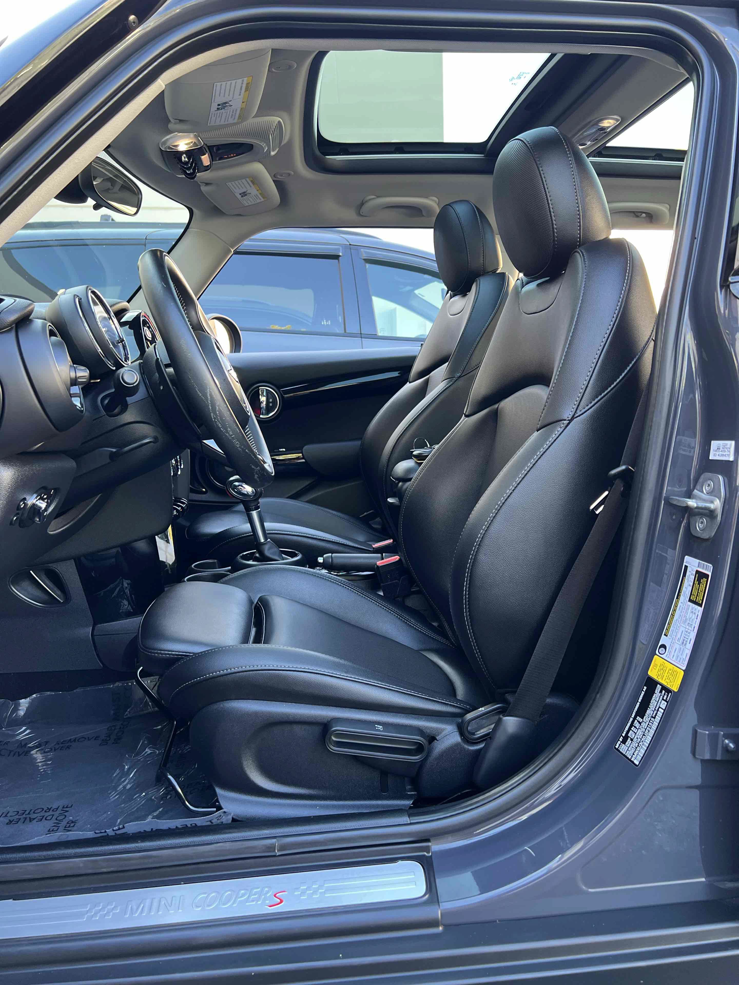 Used 2018 MINI Cooper S FWD image 4