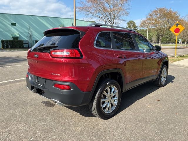 Used 2016 Jeep Cherokee Limited w/ Luxury Group image 3