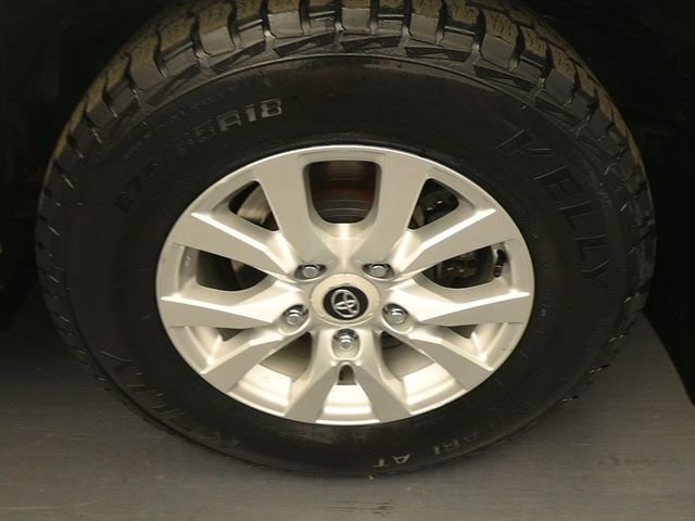 Used 2013 Toyota Land Cruiser image 9