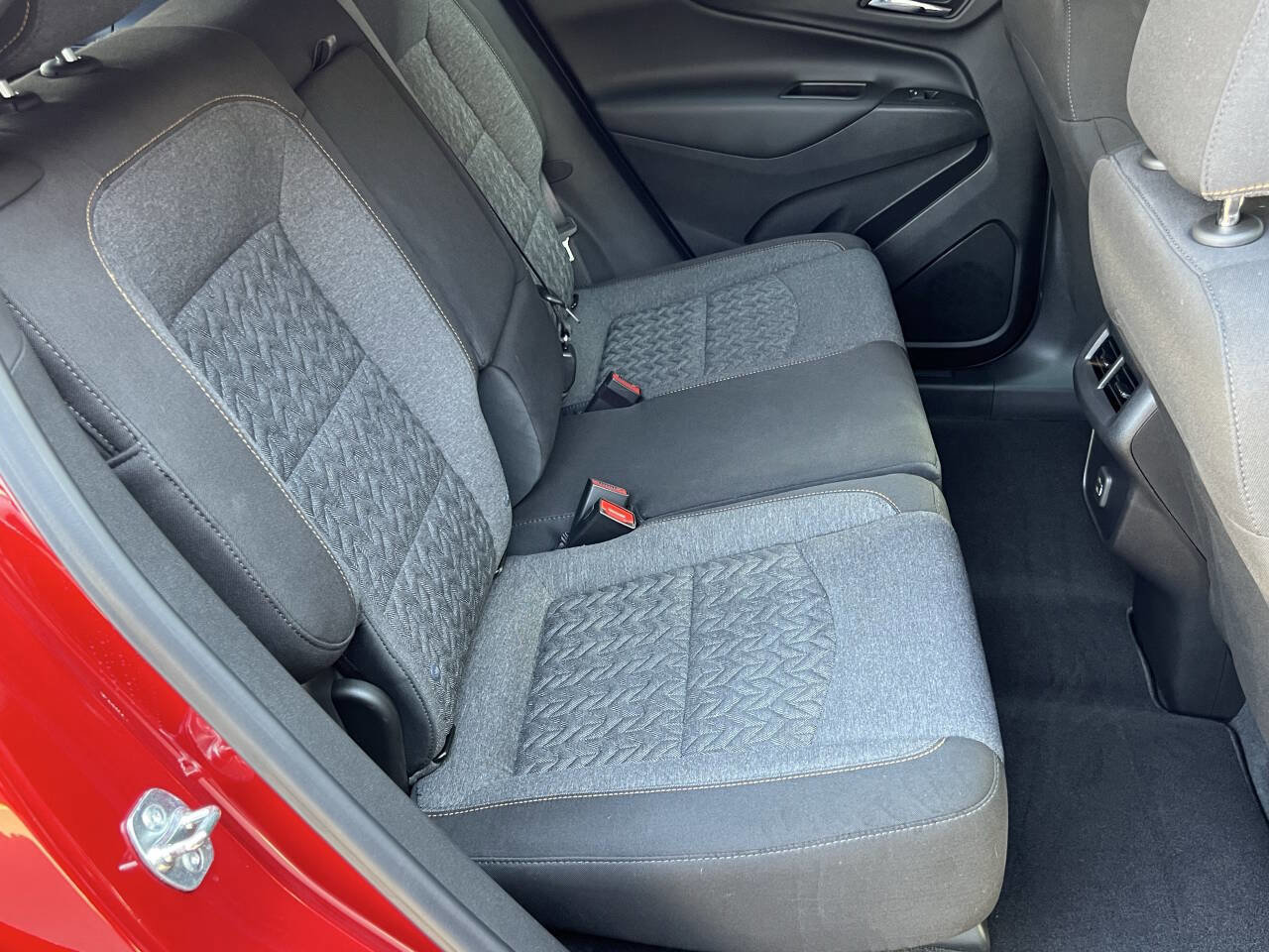 Used 2024 Chevrolet Equinox LT image 18