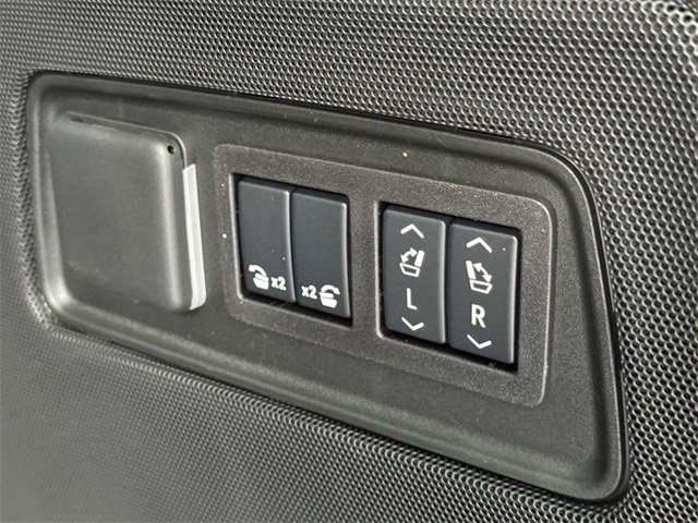 New 2026 Cadillac Escalade Luxury w/ LPO, Radiant Package image 7