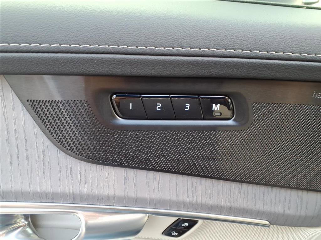 New 2026 Volvo XC90 B6 Ultra w/ Protection Package Premier image 15
