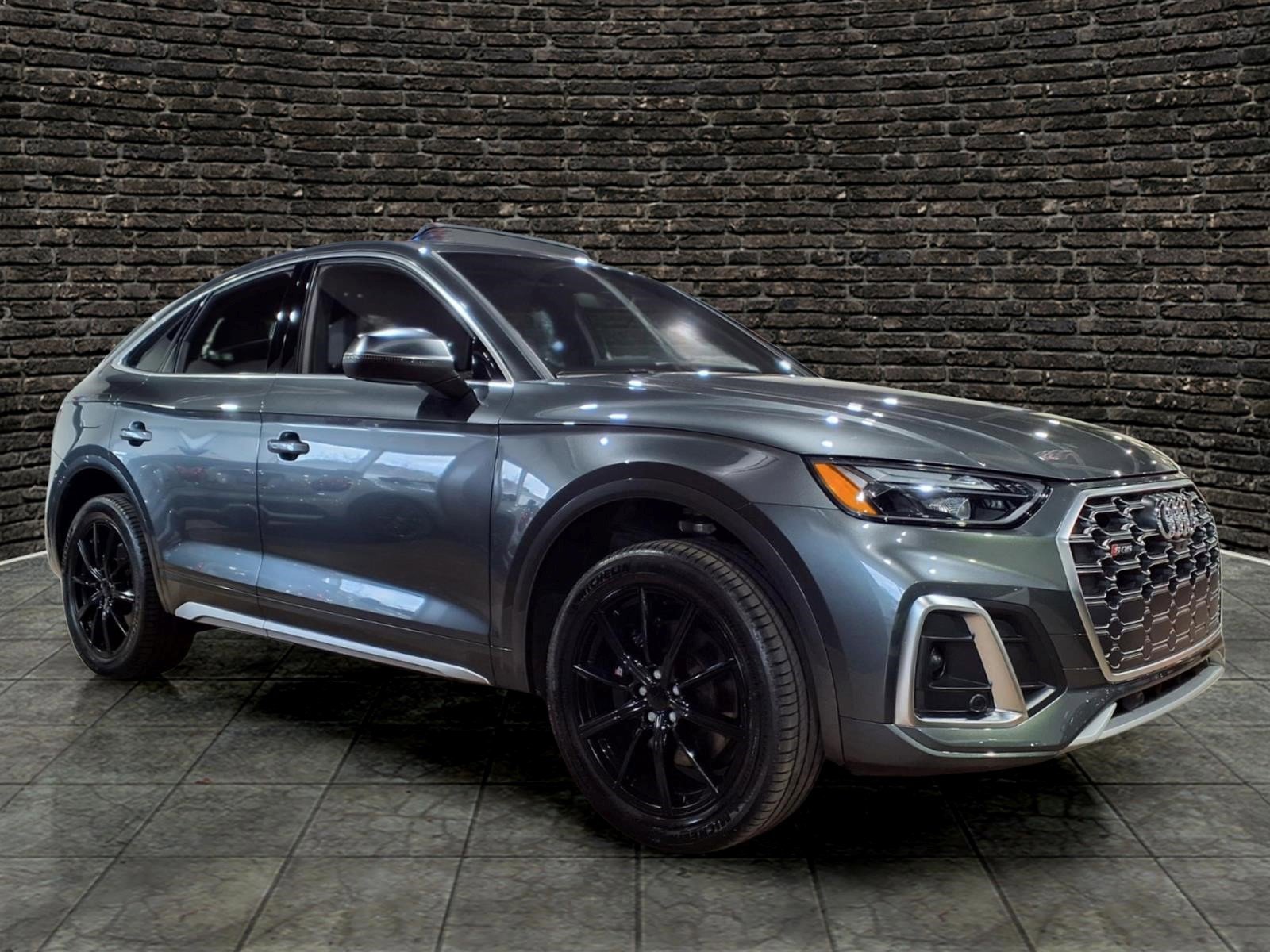 Used 2024 Audi SQ5 Premium Plus w/ Premium Plus Package AWD/4WD image 1