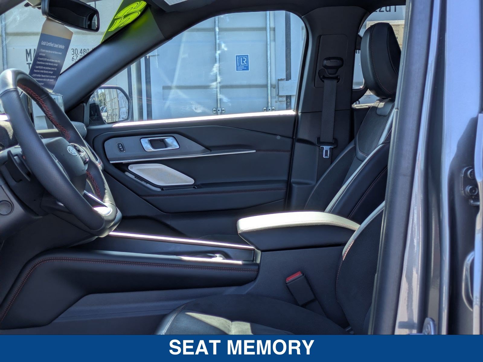 Certified 2025 Ford Explorer ST AWD/4WD image 22