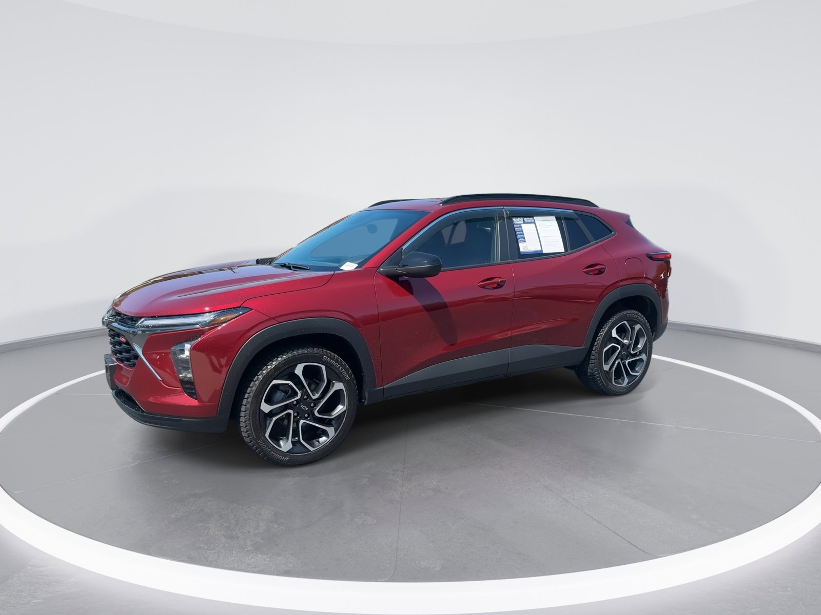 Used 2025 Chevrolet Trax RS w/ Driver Confidence Package image 5