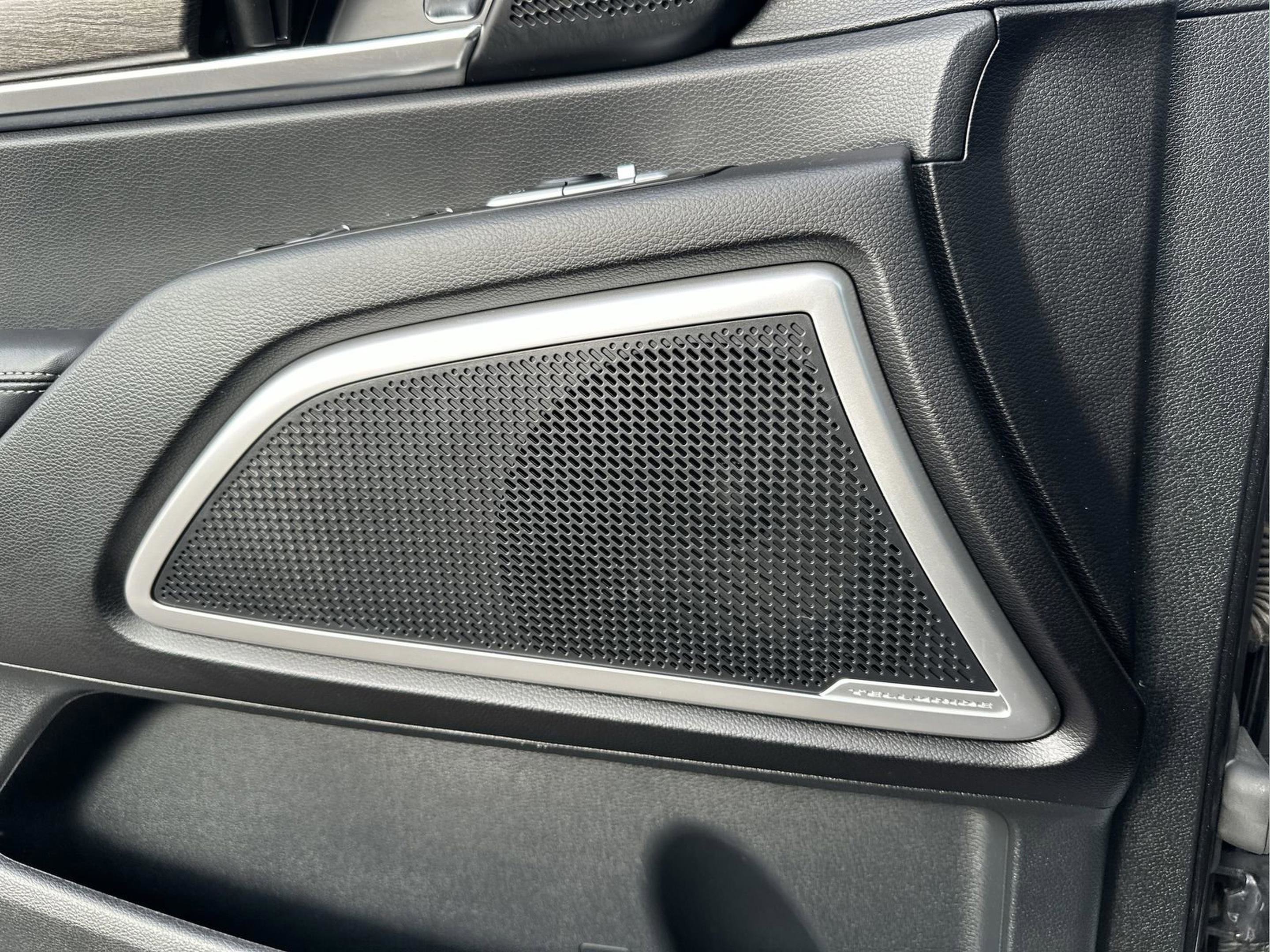 Used 2020 Kia Telluride EX w/ EX Premium Package image 27