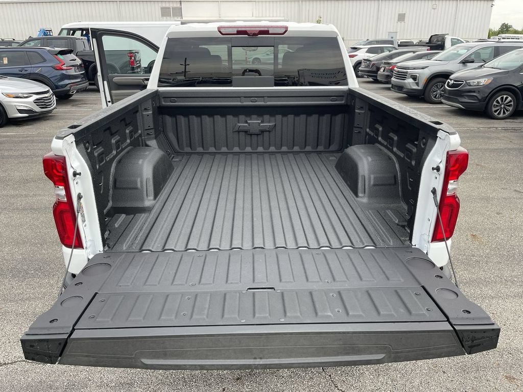 New 2026 Chevrolet Silverado 1500 ZR2 w/ LPO, Dark Essentials Package AWD/4WD image 23