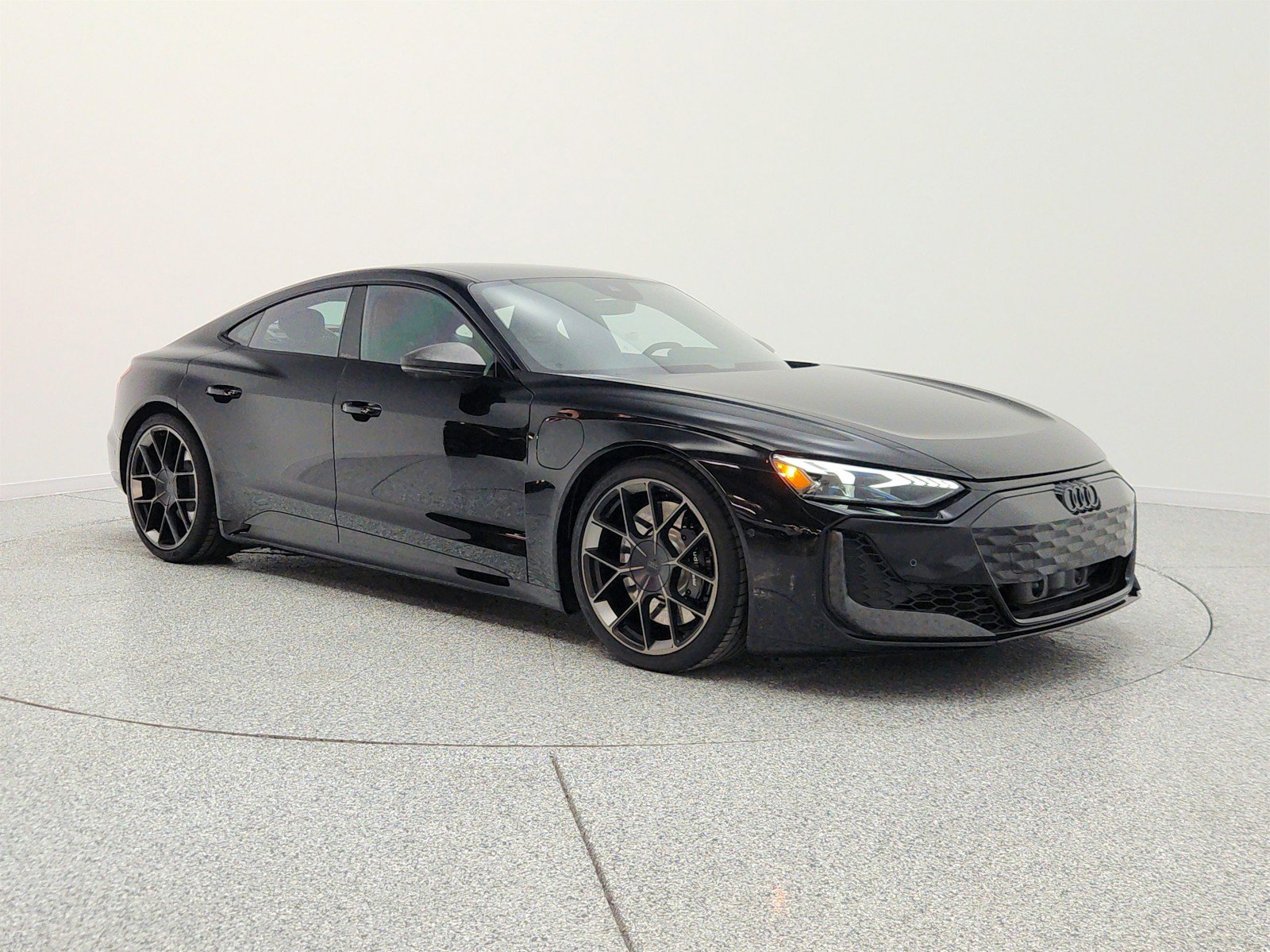 Used 2025 Audi RS e-tron GT performance AWD/4WD image 3