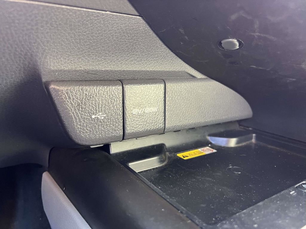 Used 2023 Toyota Camry XSE image 25