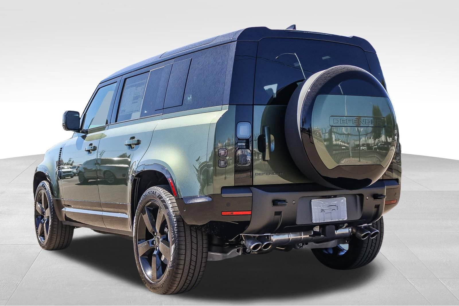 New 2026 Land Rover Defender 110 X-Dynamic SE AWD/4WD image 7
