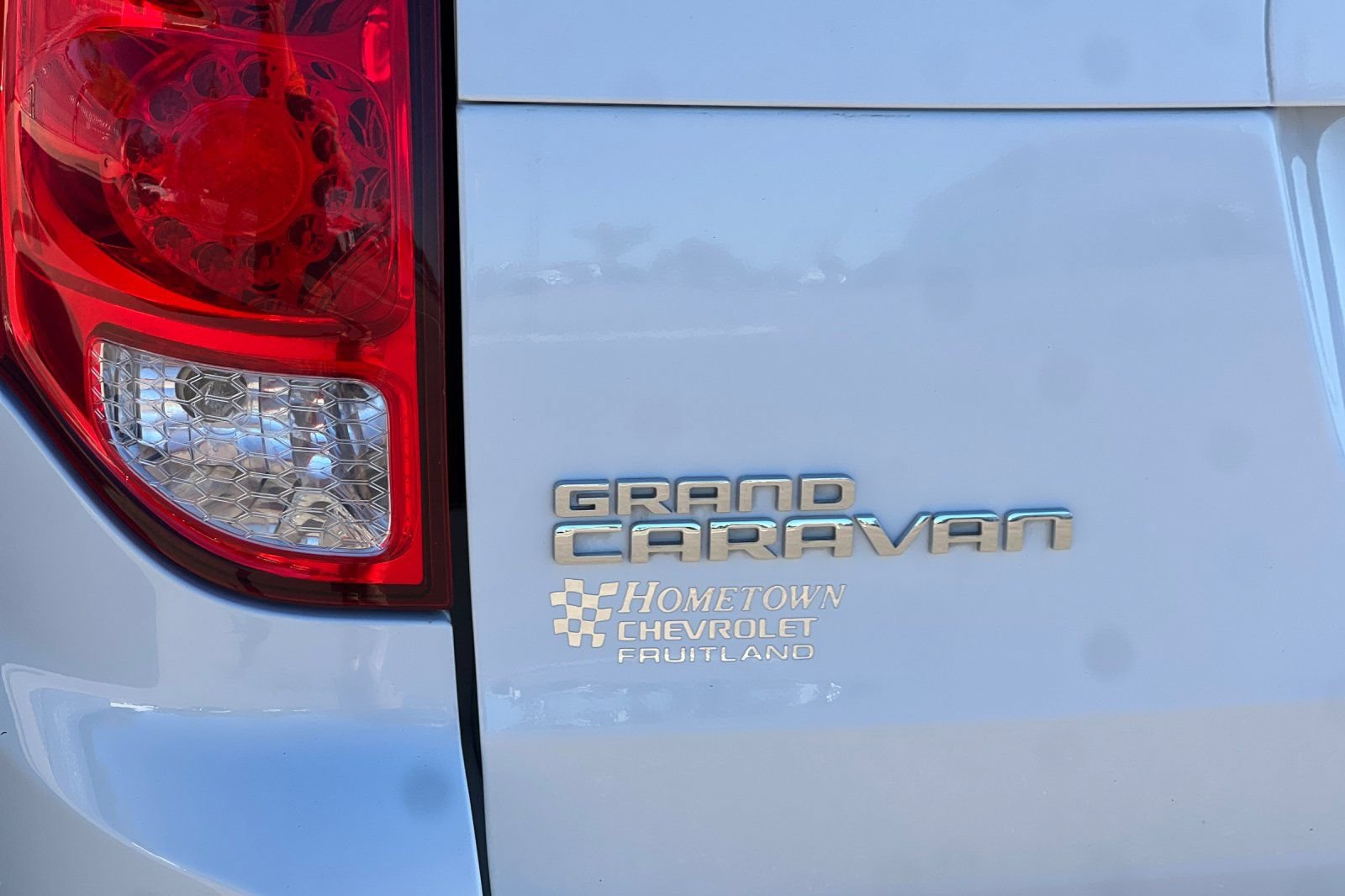 Used 2016 Dodge Grand Caravan SE FWD image 22