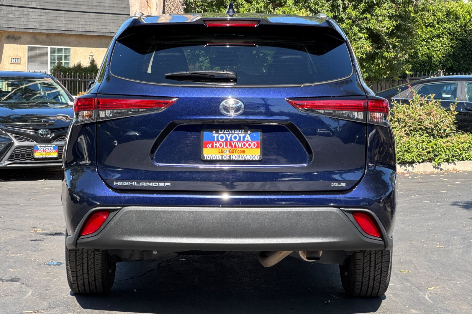 Used 2023 Toyota Highlander XLE image 5