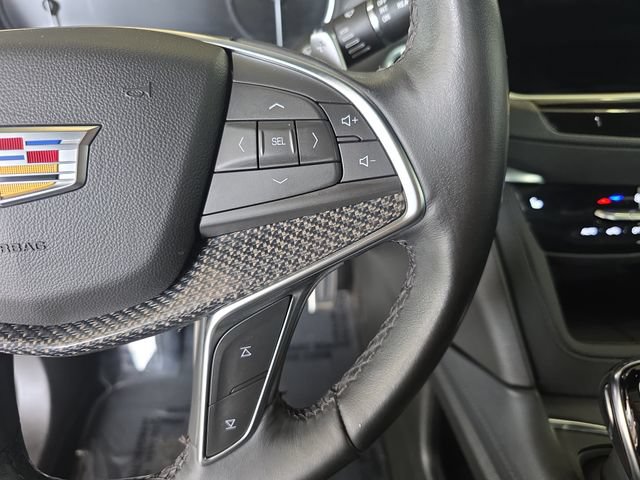 Certified 2024 Cadillac XT5 Sportv w/ LPO, Floor Liner Package AWD/4WD image 18