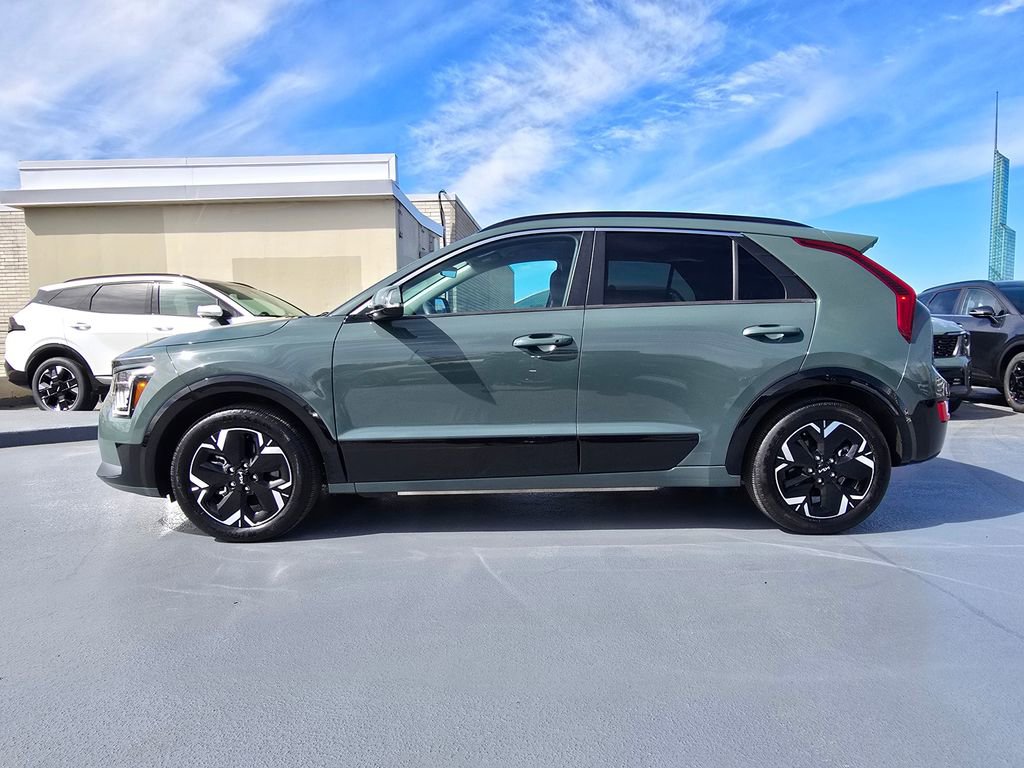 Used 2023 Kia Niro Wind w/ Wind Preserve Package FWD image 8