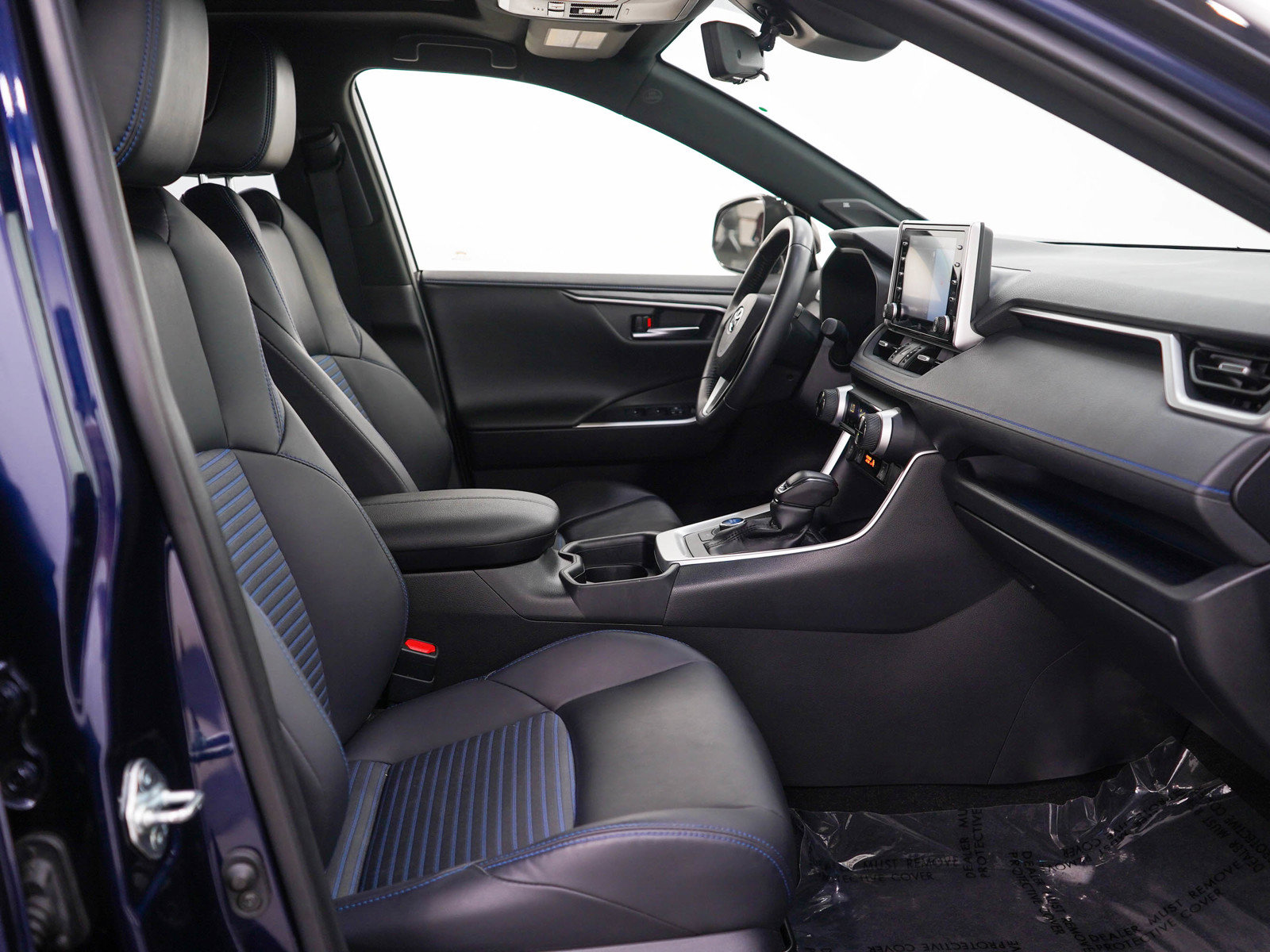 Used 2020 Toyota RAV4 XSE AWD/4WD image 11