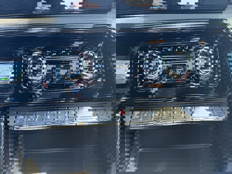 Used 2025 GMC Sierra 2500 AT4 w/ AT4 Premium Plus Package image 19