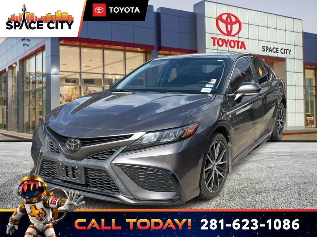 Used 2023 Toyota Camry SE