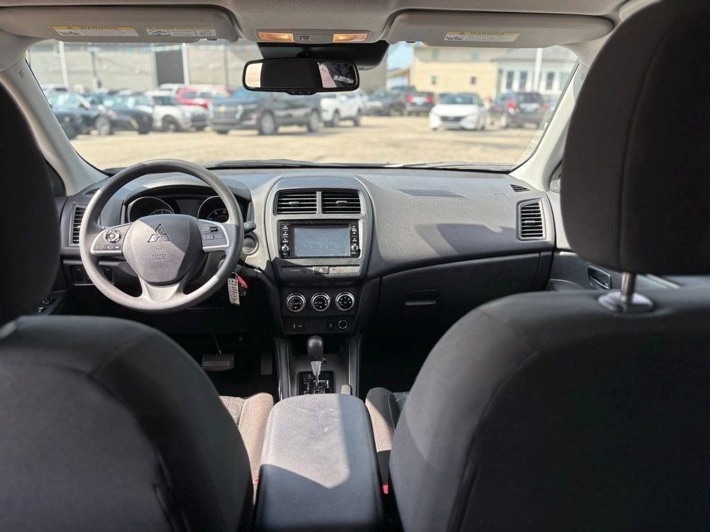 Used 2024 Mitsubishi Outlander Sport ES image 27