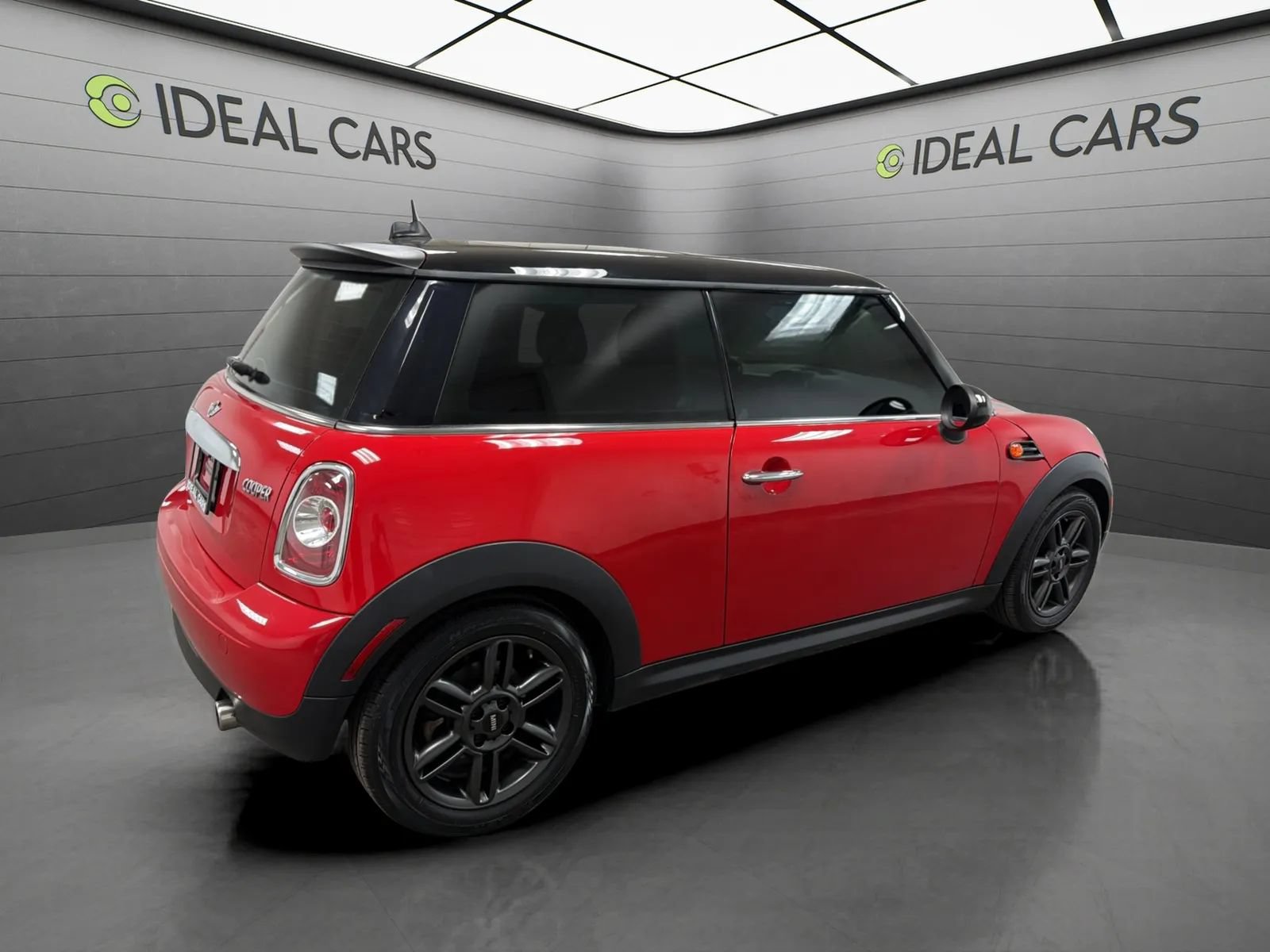Used 2011 MINI Cooper Hardtop FWD image 5