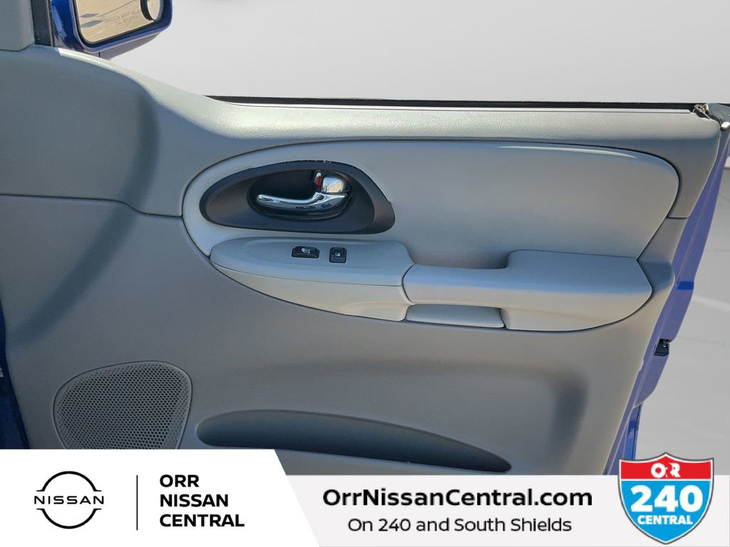 Used 2005 Chevrolet TrailBlazer LS w/ LS Preferred Equipment Group image 10