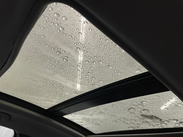 Used 2022 Chevrolet Malibu Premier image 12